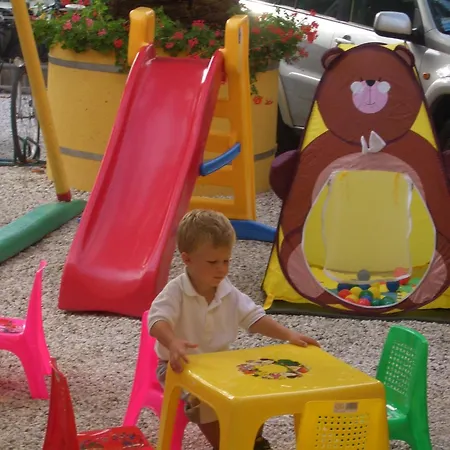 La Bitta مارينا دي بييتراسانْت